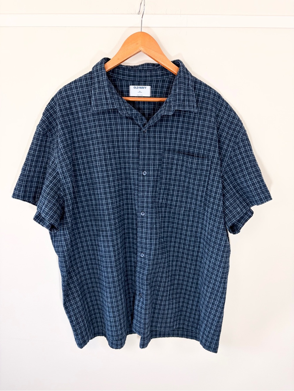 Old Navy men’s seersucker navy oversized shirt